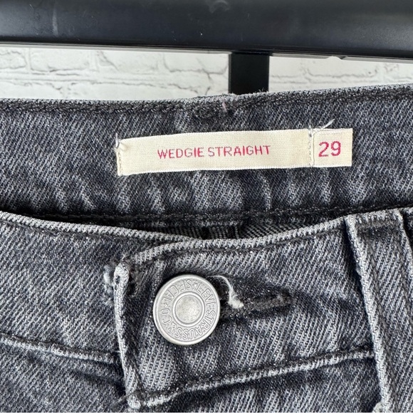 Levi’s Premium Black Wedgie Straight Button Fly Jeans Size 29 - Picture 3 of 9